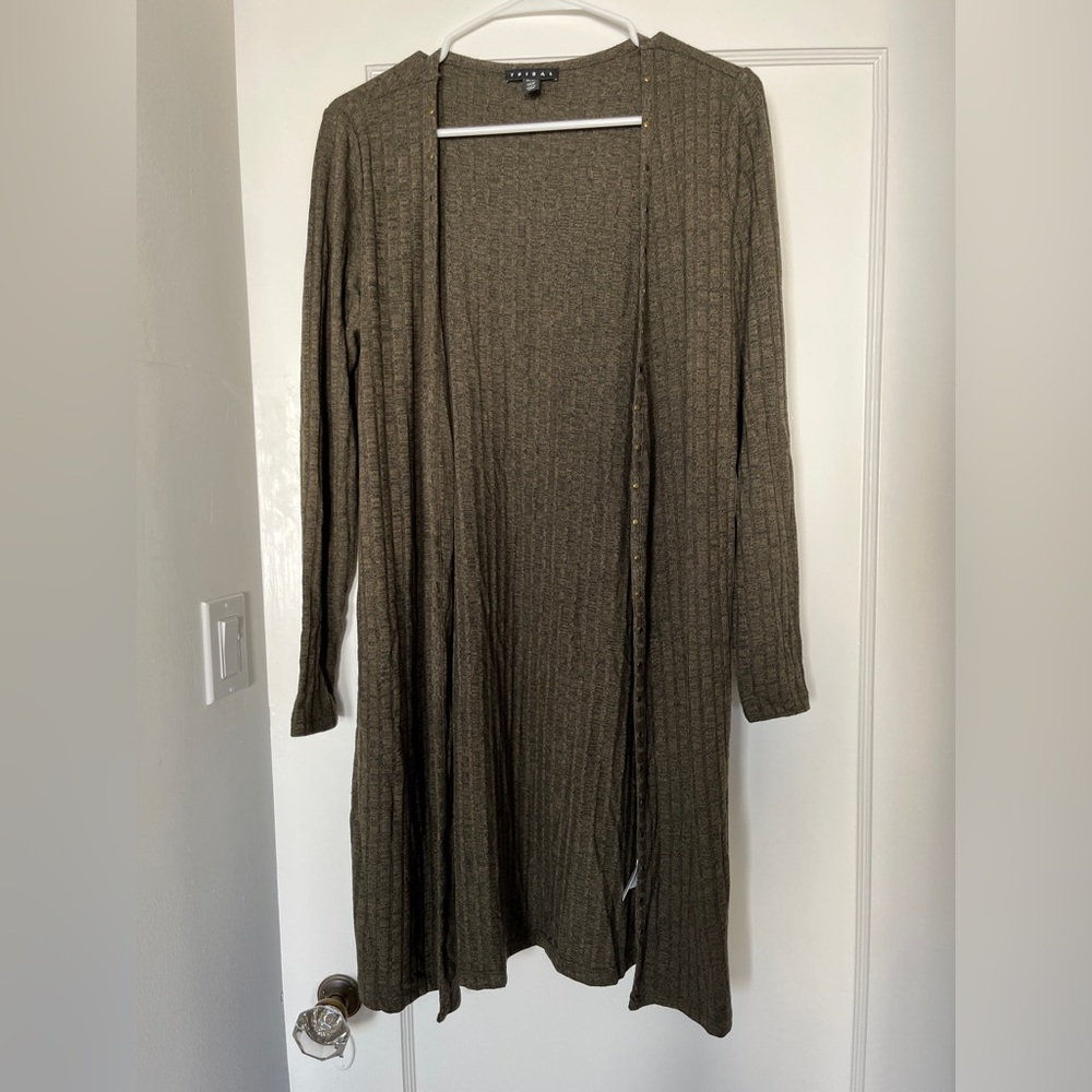Long Textured Knit Sweater in Gray-Green
